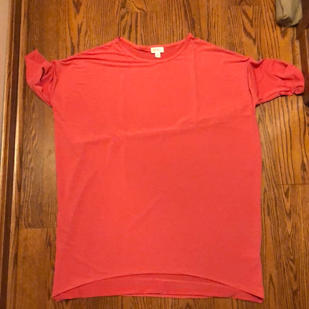 Lula Roe Oversized stretchy tee